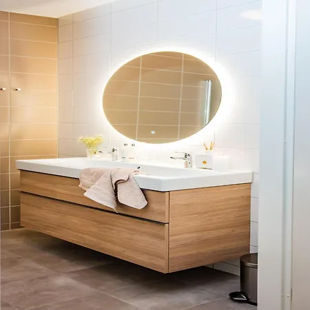 Spacious In Voorhuizen With Terrace *