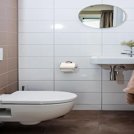 Spacious In Voorhuizen With Terrace フォールトハイゼン