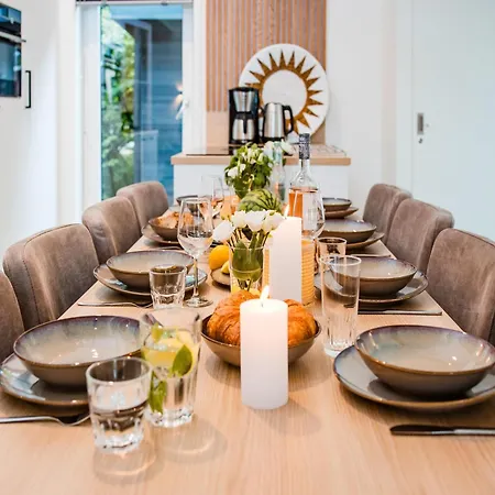 別荘 Spacious In Voorhuizen With Terrace