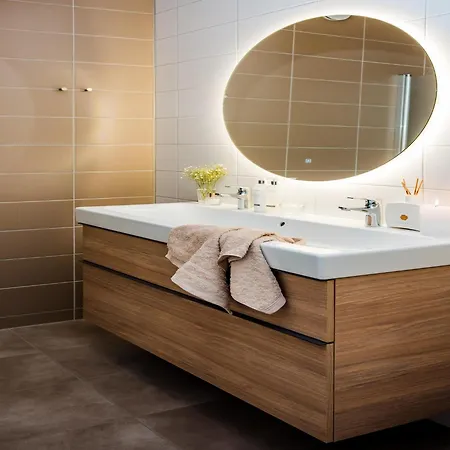 Spacious In Voorhuizen With Terrace *