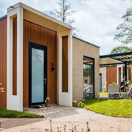 Spacious In Voorhuizen With Terrace 福尔特赫伊曾