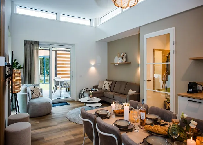 Spacious In Voorhuizen With Terrace بيت للعطل *