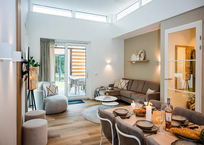 Spacious In Voorhuizen With Terrace بيت للعطل *