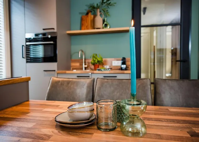 Spacious In Voorhuizen With Terrace بيت للعطل