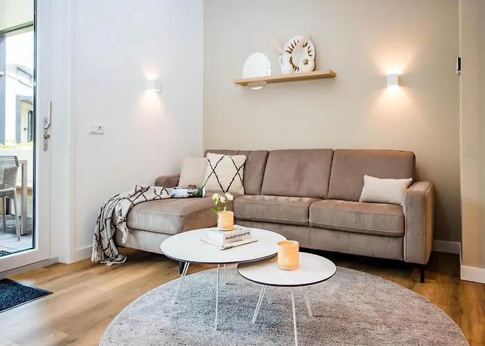 Spacious In Voorhuizen With Terrace بيت للعطل *