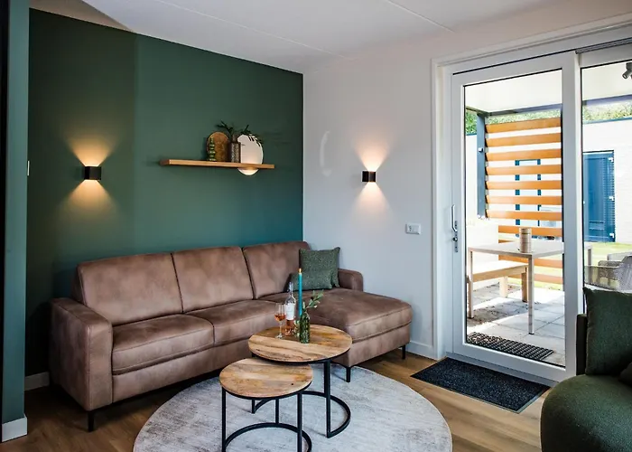 Spacious In Voorhuizen With Terrace * فورتهاوزن