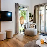 Spacious In Voorhuizen With Terrace Feriehus *
