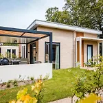 Spacious In Voorhuizen With Terrace Feriehus Voorthuizen