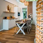 Spacious In Voorhuizen With Terrace * Voorthuizen