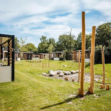 Σπίτι διακοπών Spacious In Voorhuizen With Terrace