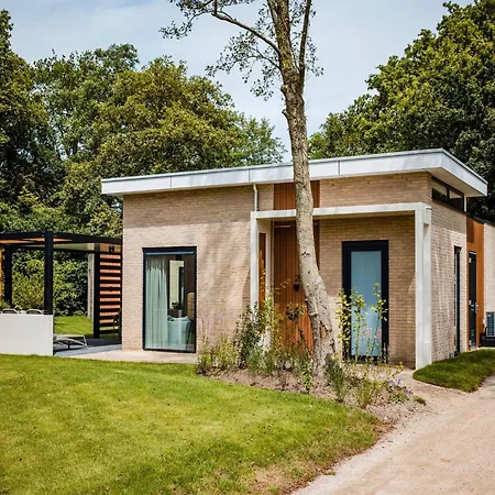 度假居 Spacious In Voorhuizen With Terrace 福尔特赫伊曾