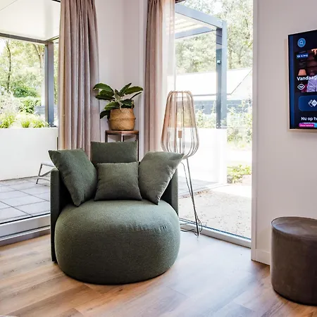 Σπίτι διακοπών Spacious In Voorhuizen With Terrace