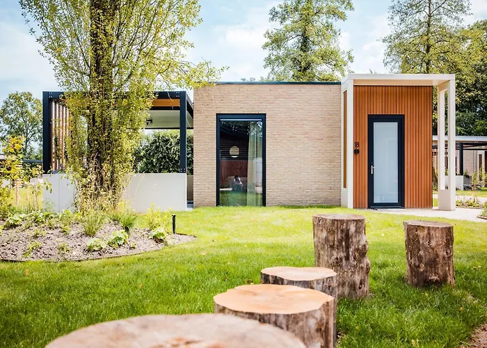 Spacious In Voorhuizen With Terrace 度假居