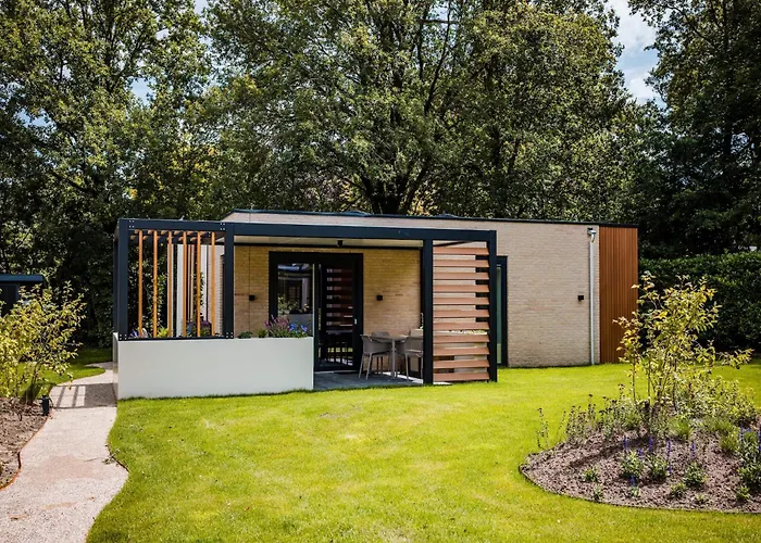 Spacious In Voorhuizen With Terrace 度假居